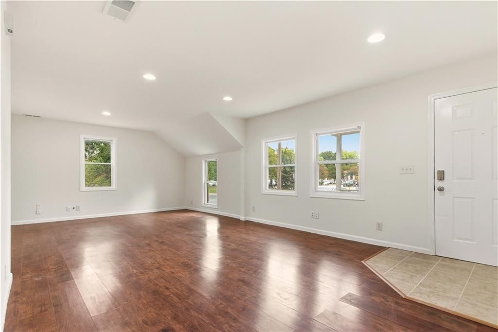 8100 Lowell Avenue — photo 3
