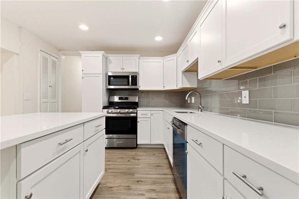 8100 Lowell Avenue — photo 18
