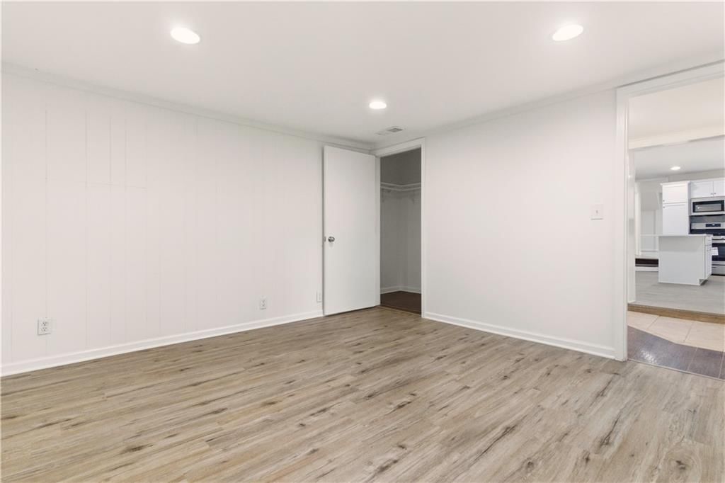 8100 Lowell Avenue — photo 31