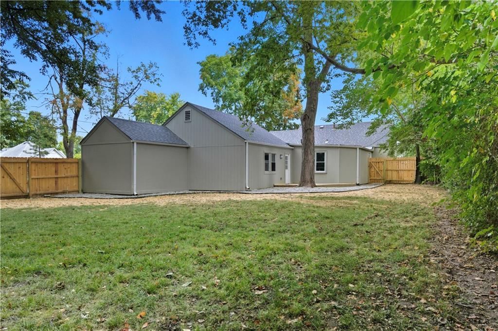 8100 Lowell Avenue — photo 34
