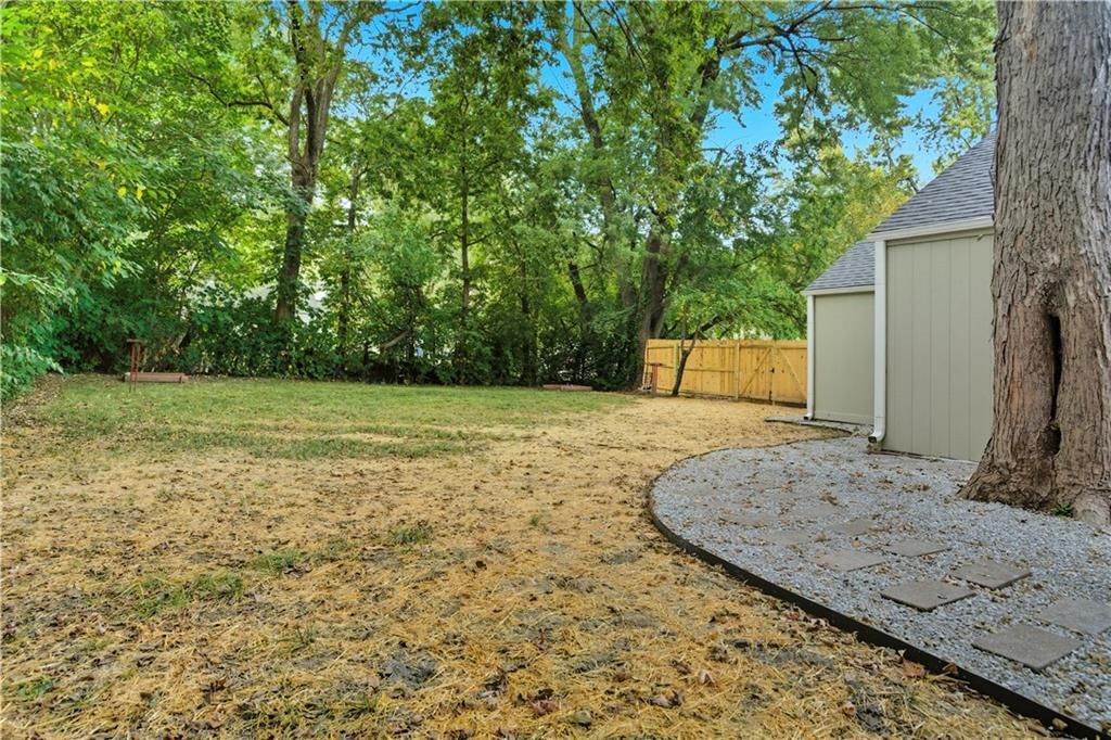 8100 Lowell Avenue — photo 36