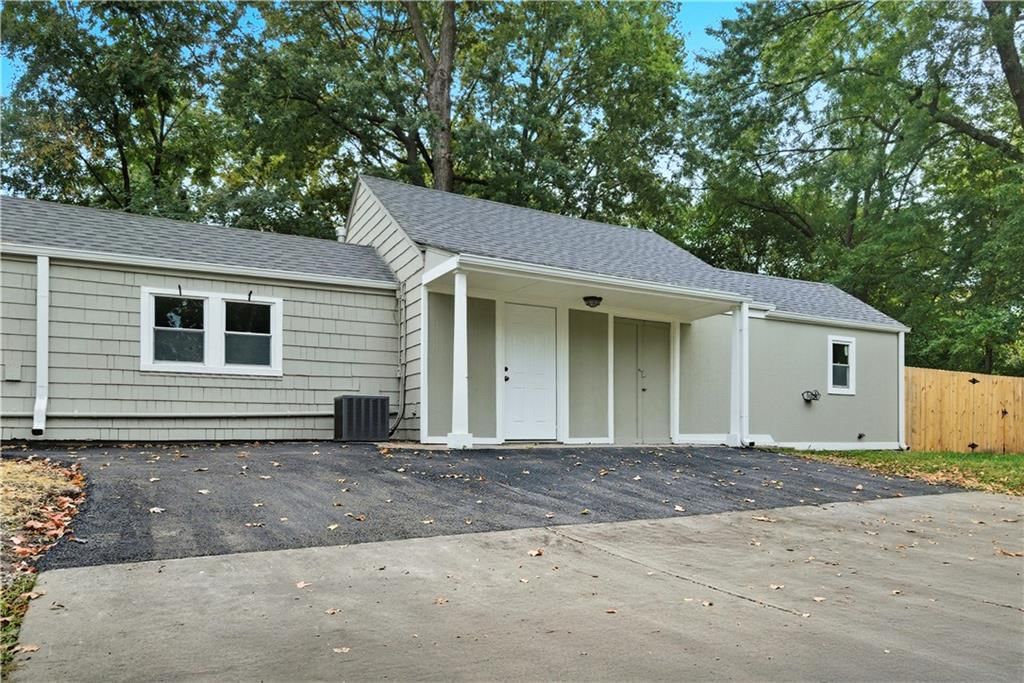8100 Lowell Avenue — photo 37