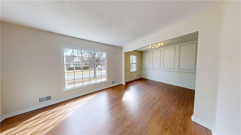 10128 Broadmoor Street — photo 7