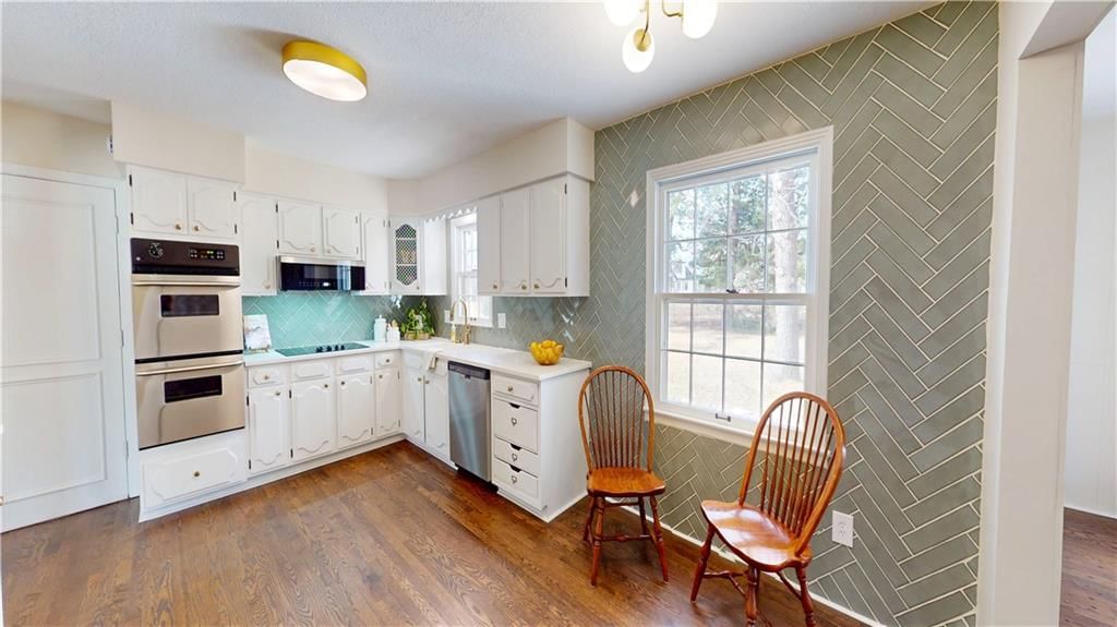 10128 Broadmoor Street — photo 11