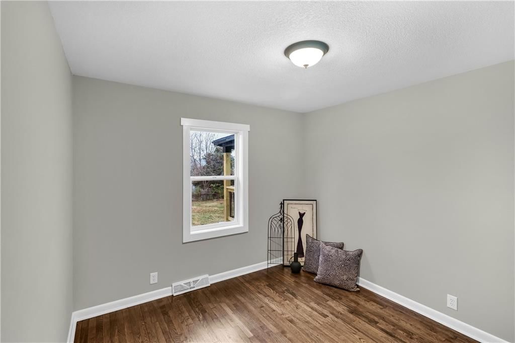 3141 S 37th Street — photo 19