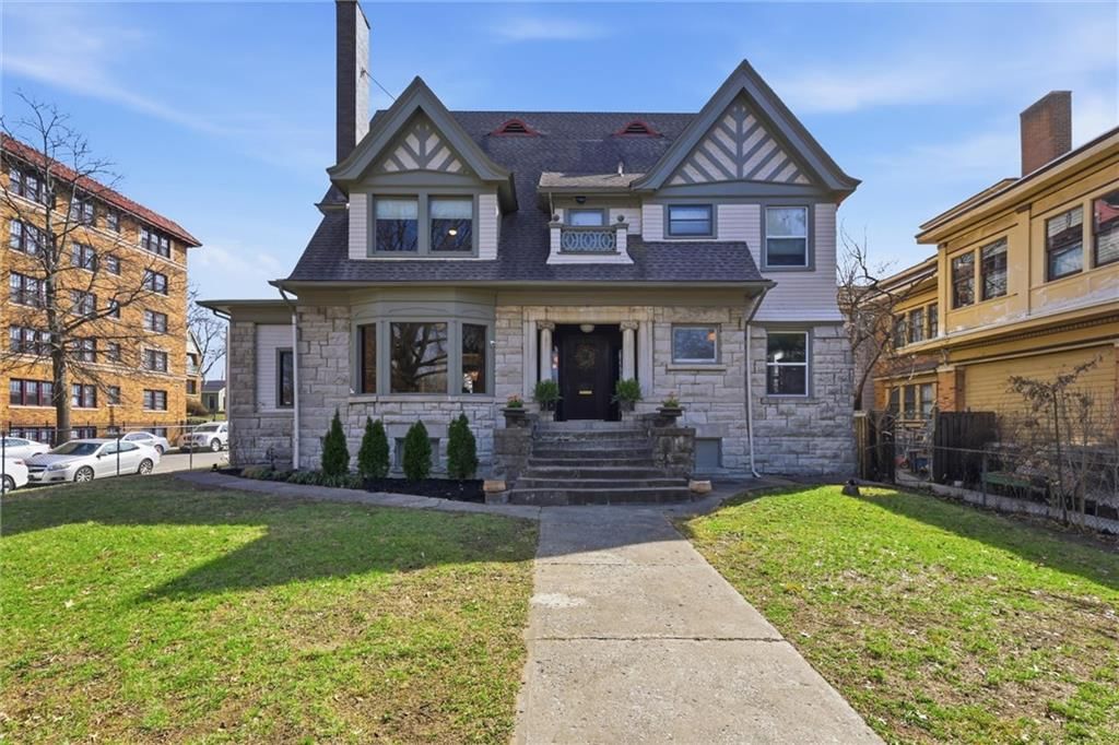 1217 E ARMOUR Boulevard — photo 2