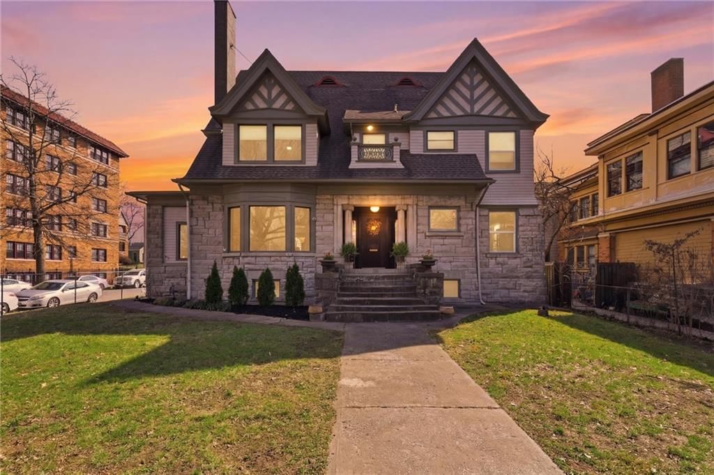 1217 E ARMOUR Boulevard — photo 3