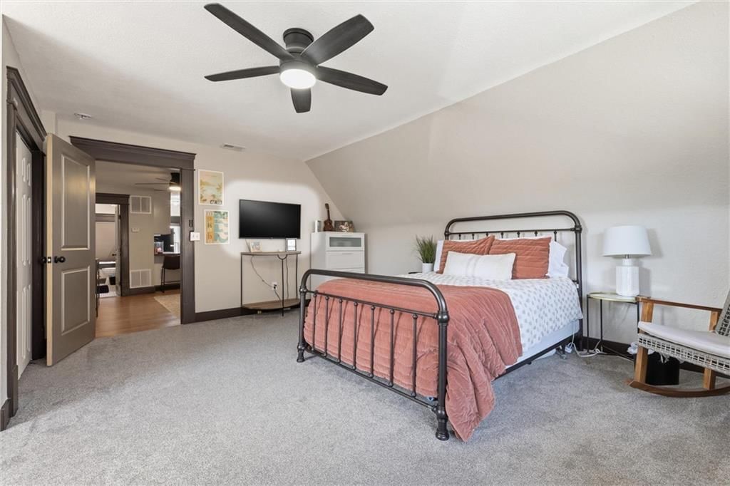 1217 E ARMOUR Boulevard — photo 32