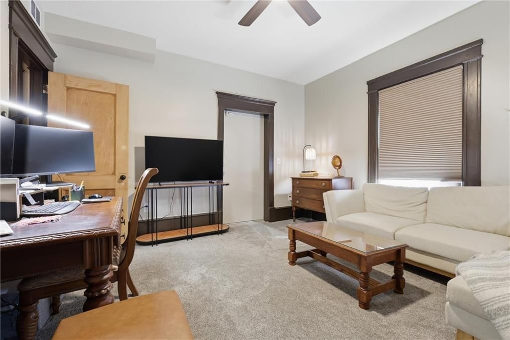 1217 E ARMOUR Boulevard — photo 40