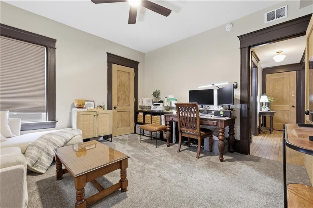 1217 E ARMOUR Boulevard — photo 41