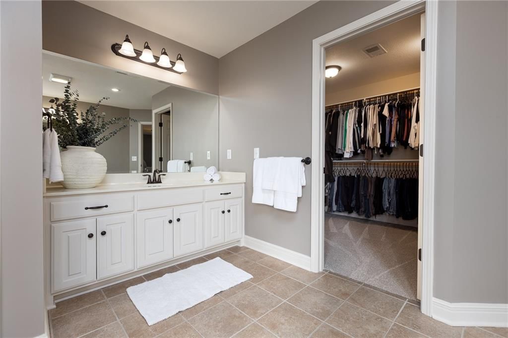 17811 Greyhawke Ridge Drive — photo 33