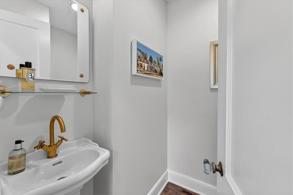 6016 Belleview Avenue — photo 23