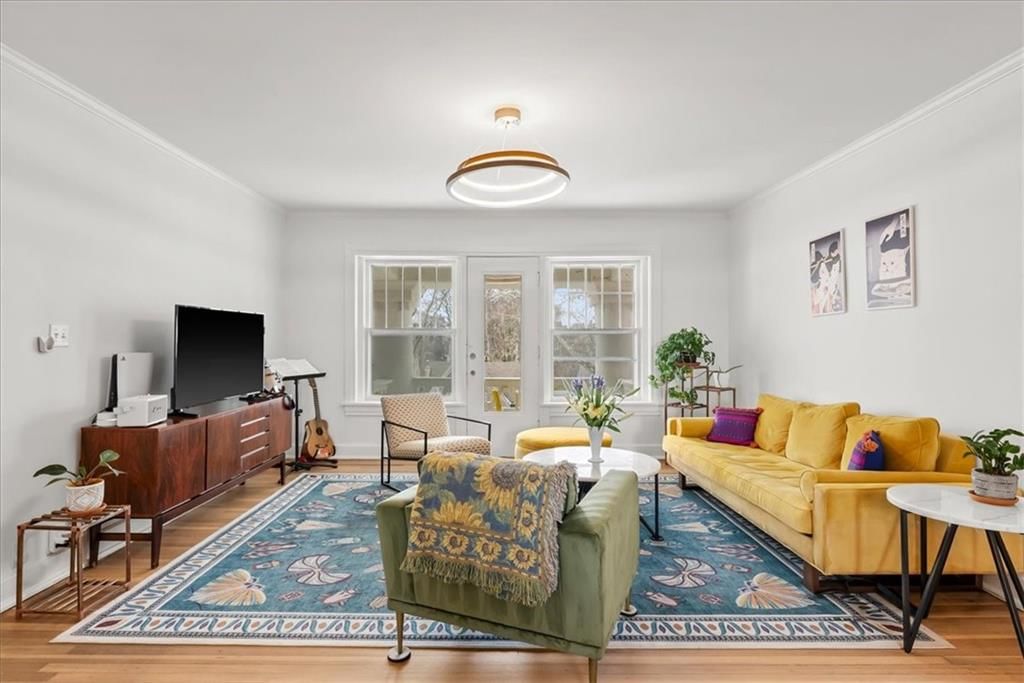 4227 Oak Street — photo 3