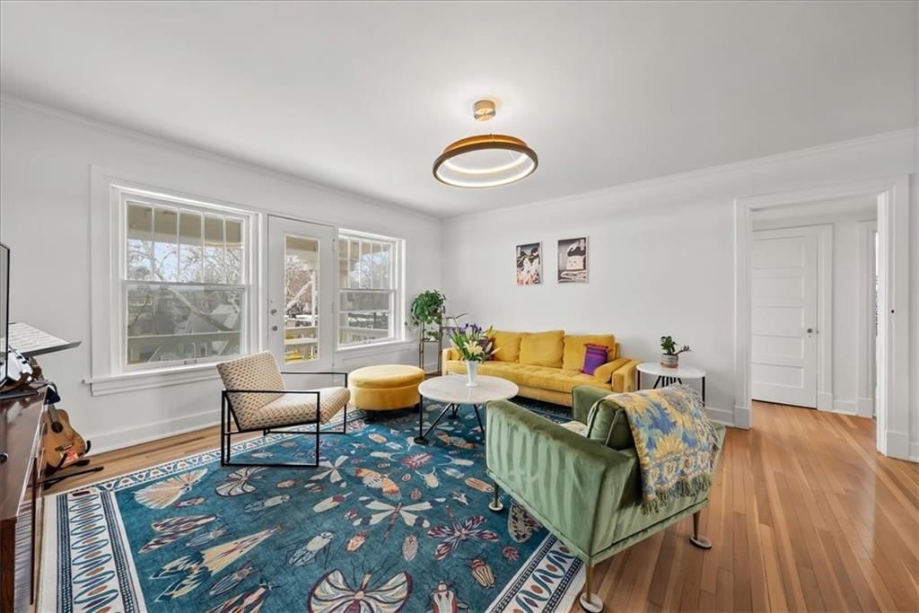 4227 Oak Street — photo 4