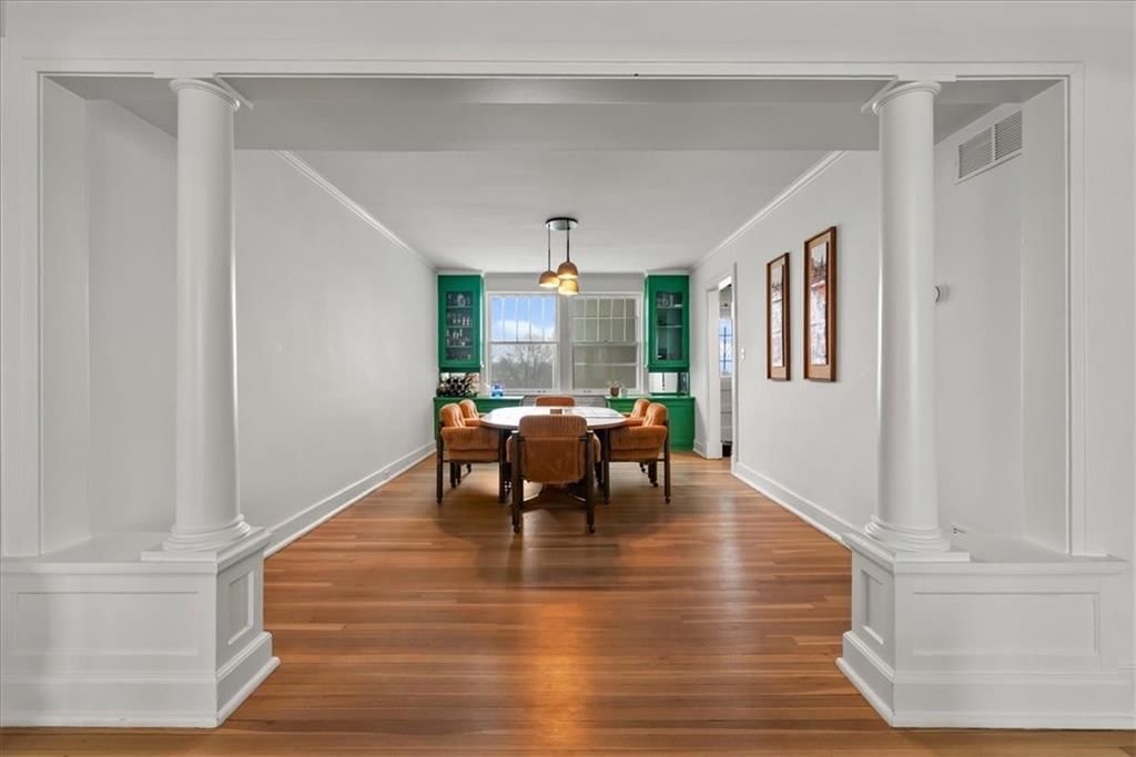 4227 Oak Street — photo 10