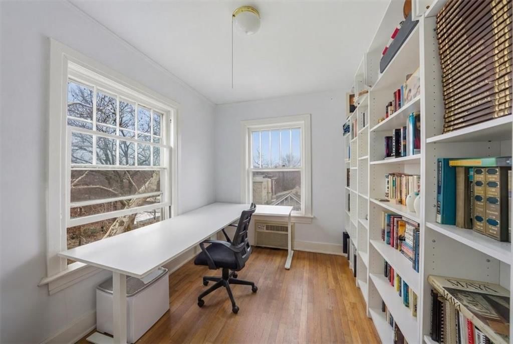 4227 Oak Street — photo 26
