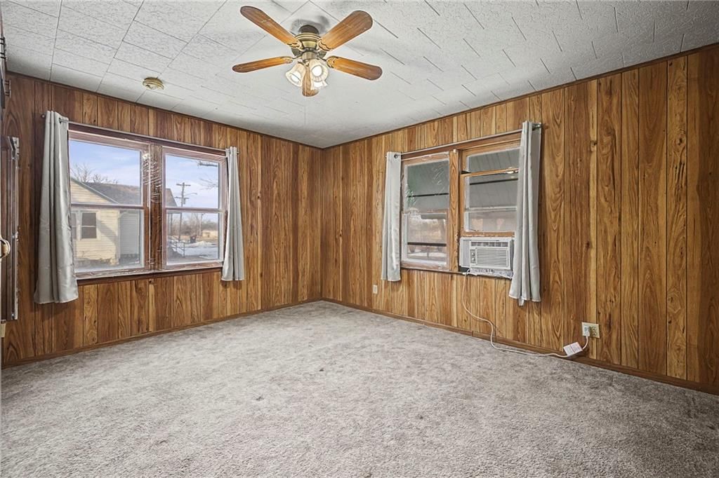 509 N Oak Street — photo 24