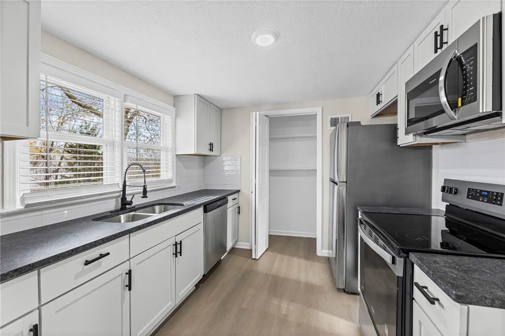 13305 W 51ST Street — photo 7