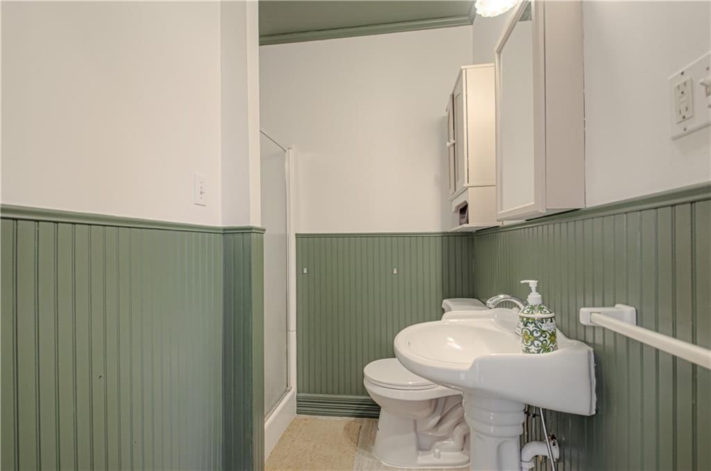 1909 South Street — photo 21
