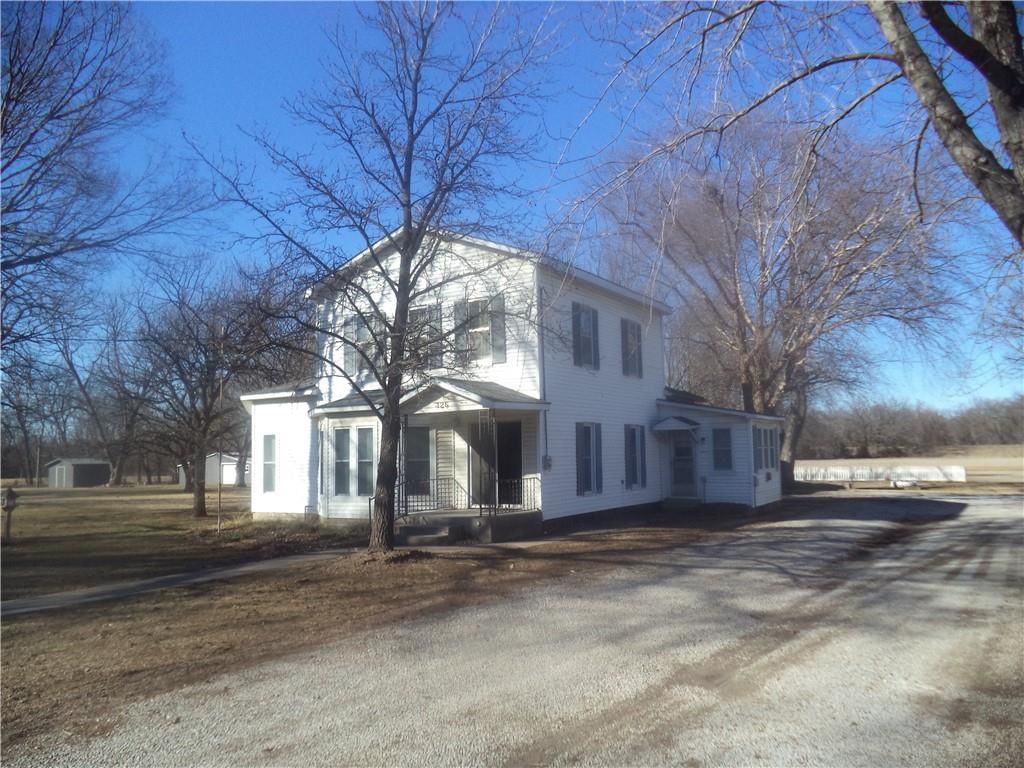 326 E Maple Street, Elk City, KS