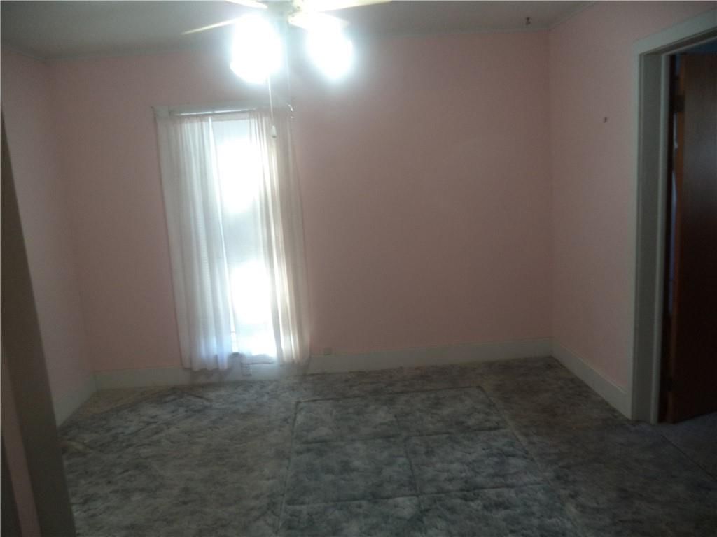 326 E Maple Street — photo 11