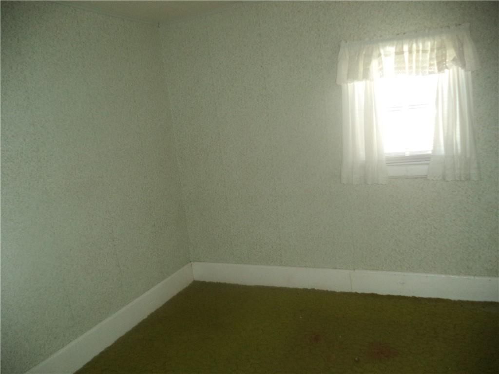 326 E Maple Street — photo 23