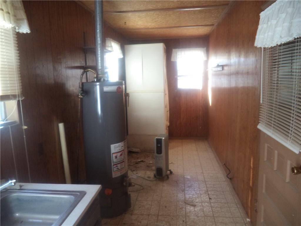 326 E Maple Street — photo 25