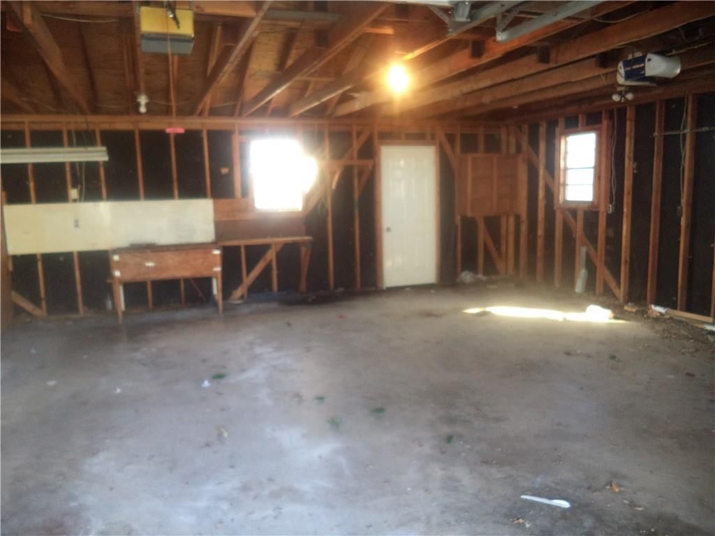 326 E Maple Street — photo 27