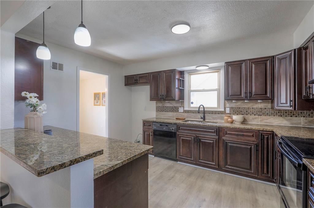 16912 E 4th Terrace — photo 11