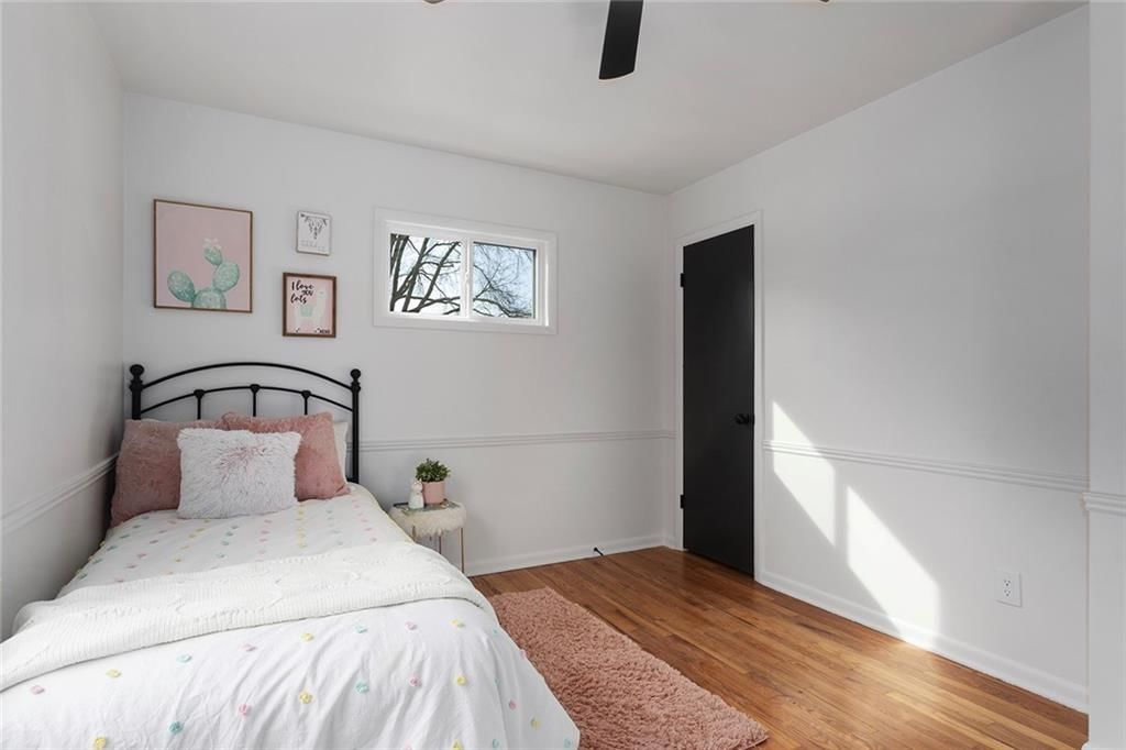 9822 England Drive — photo 17