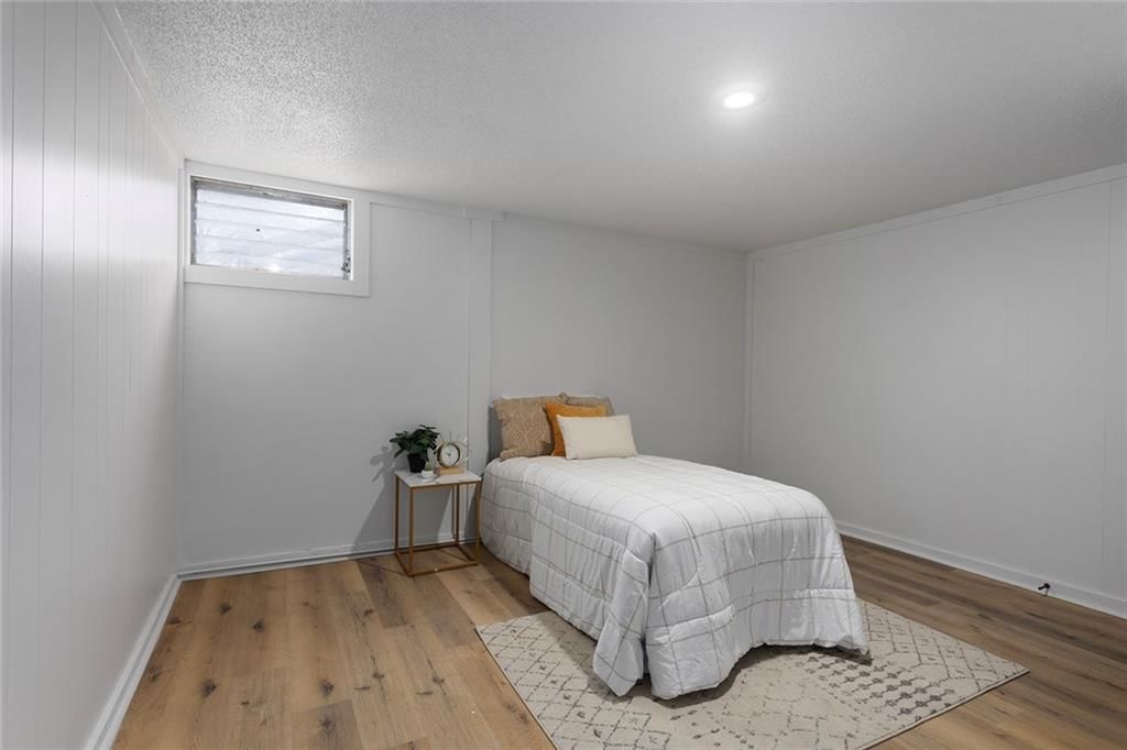 9822 England Drive — photo 28