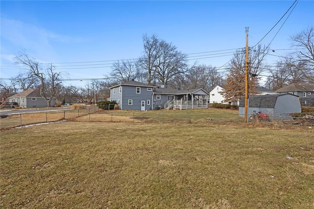 9822 England Drive — photo 34
