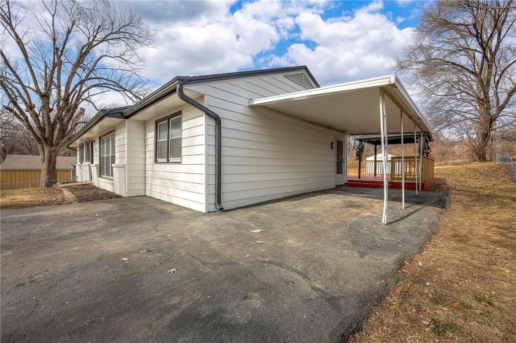 6422 Spring Avenue — photo 4