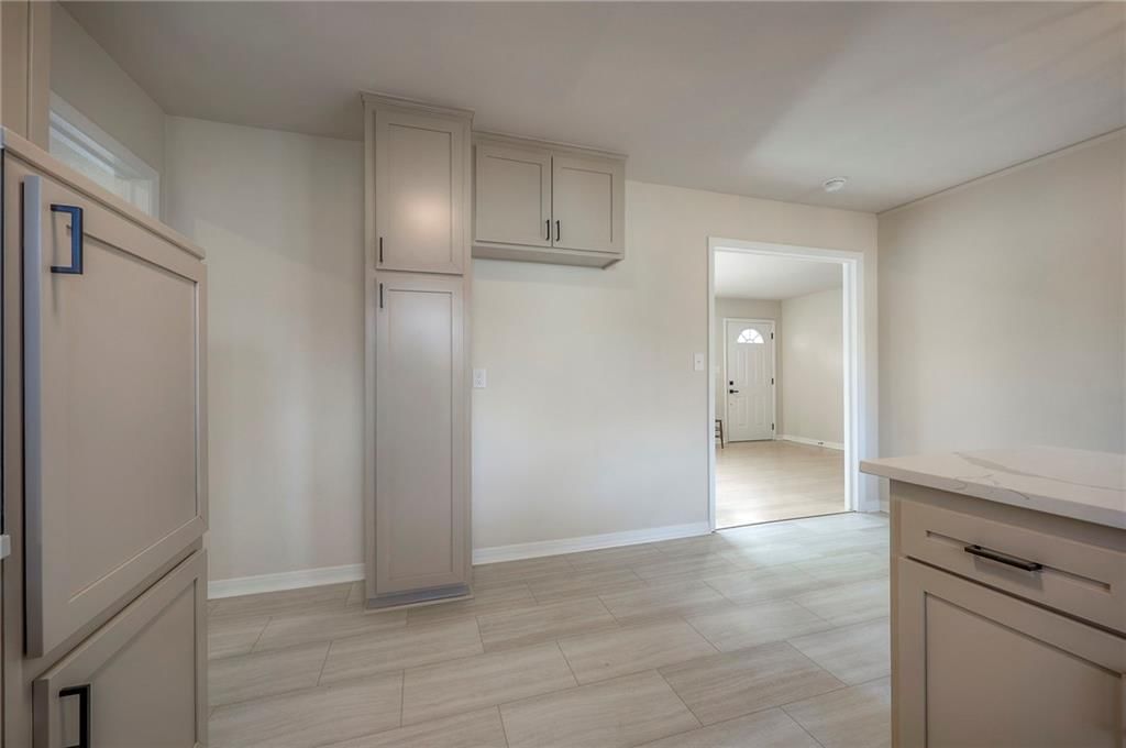 6422 Spring Avenue — photo 15