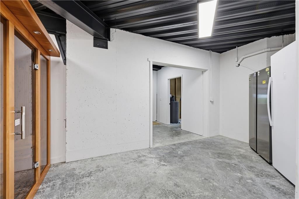 10619 N Garfield Avenue — photo 44
