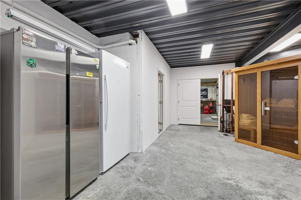 10619 N Garfield Avenue — photo 45