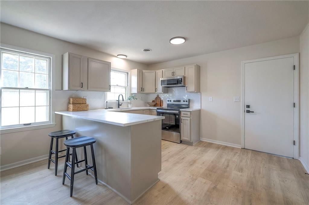 5729 Laurel Avenue — photo 10