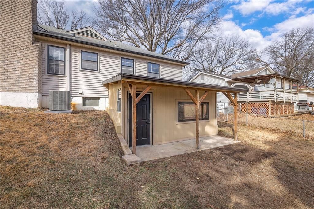 5729 Laurel Avenue — photo 36