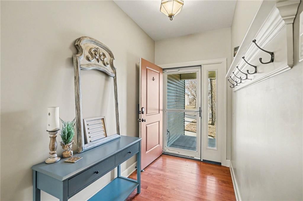 2706 Meadow Ridge Drive — photo 5