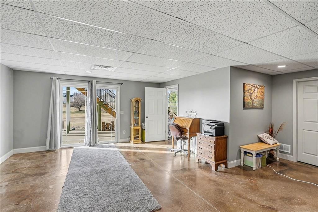 2706 Meadow Ridge Drive — photo 9