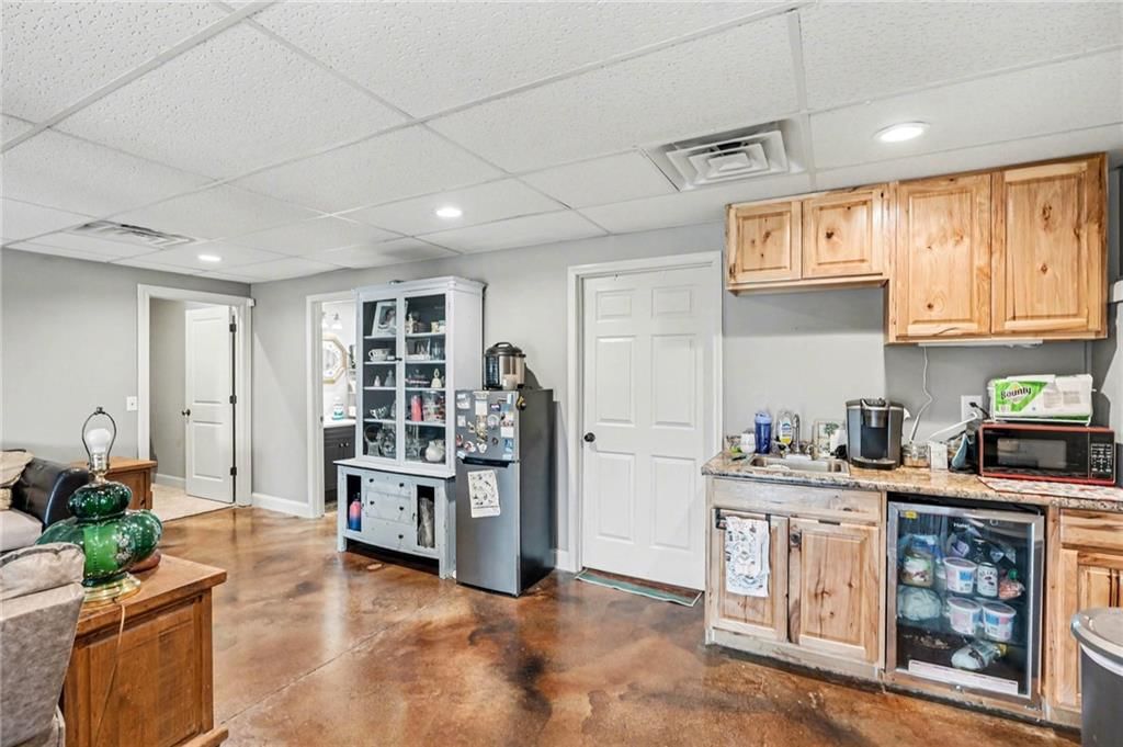 2706 Meadow Ridge Drive — photo 24