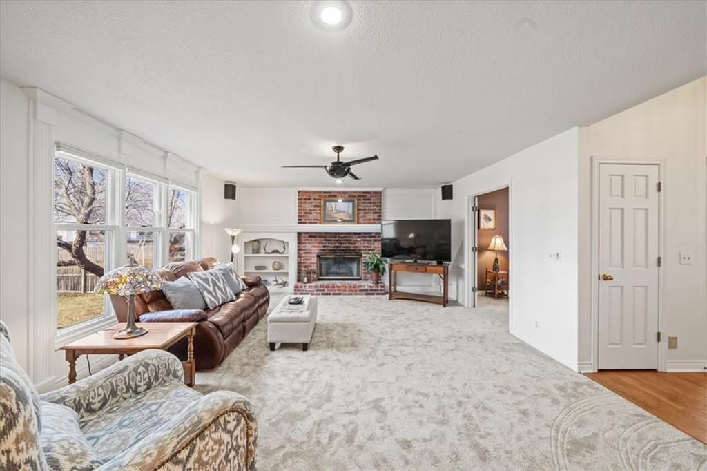 1383 S Hunter Drive — photo 7
