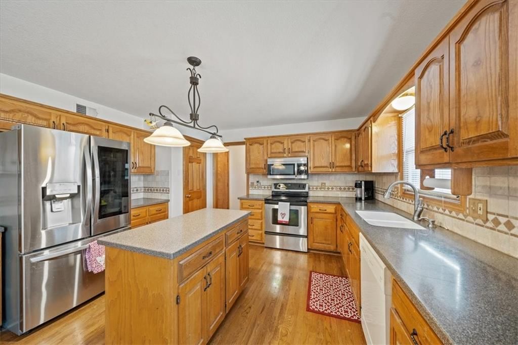 1383 S Hunter Drive — photo 12
