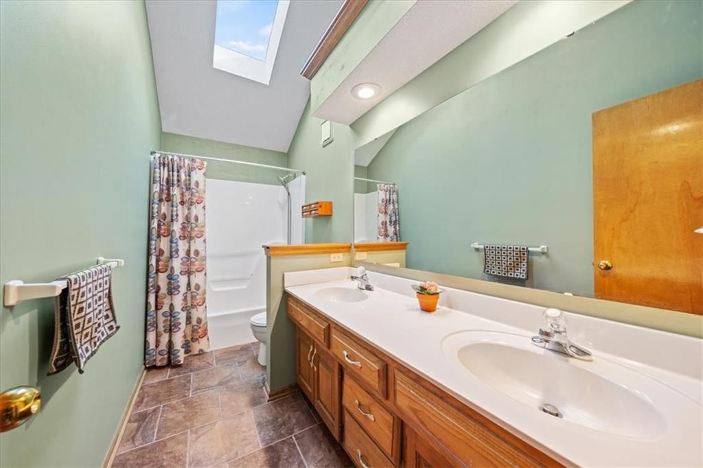 1383 S Hunter Drive — photo 14