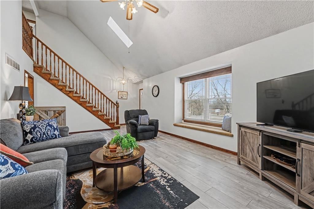 307 E Gore Road — photo 8