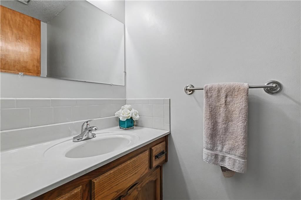 307 E Gore Road — photo 19