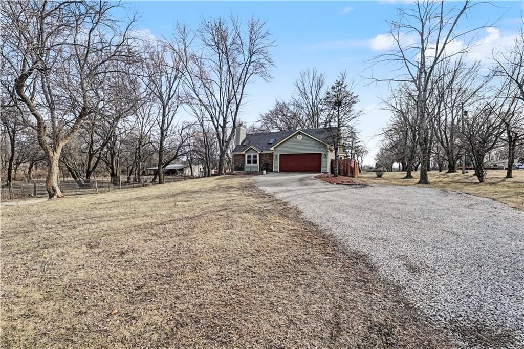 307 E Gore Road — photo 38