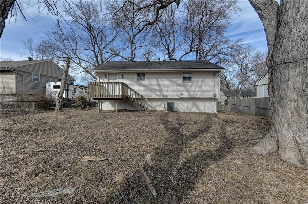 18607 E 6th Street — photo 38