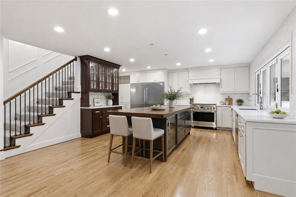 2832 W 91st Street — photo 3