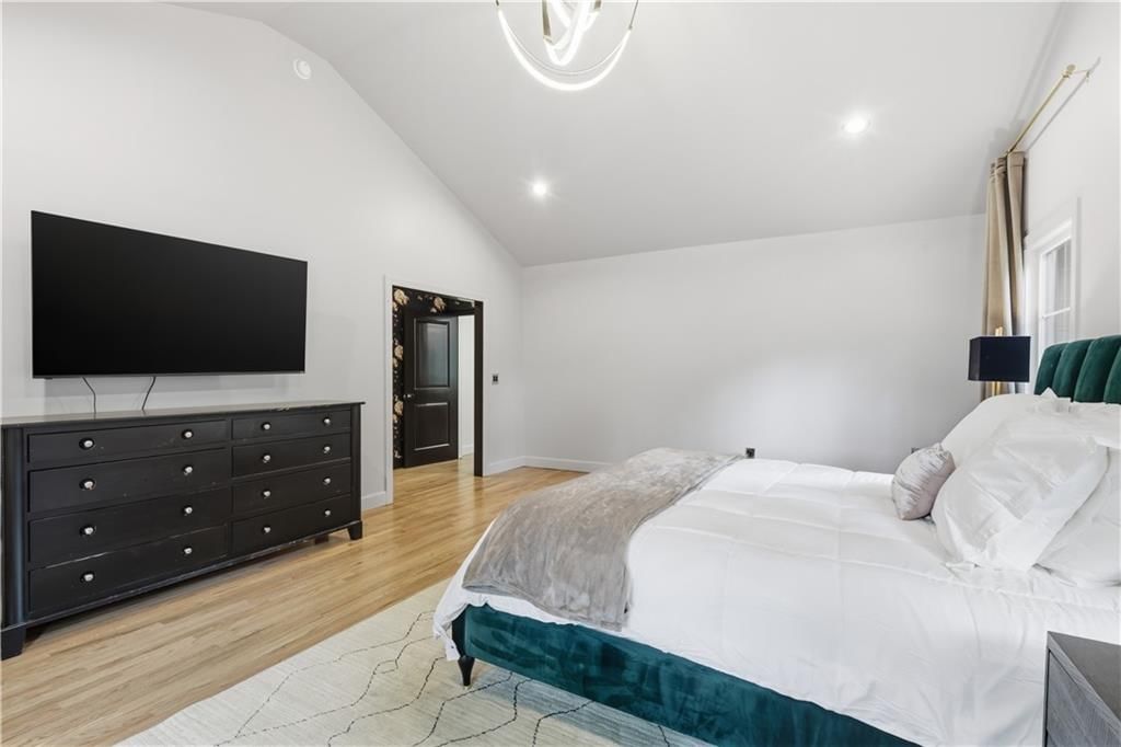 2832 W 91st Street — photo 18